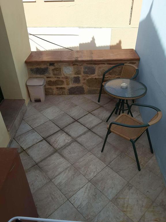 Frourio Apartments Chios Town Luaran gambar