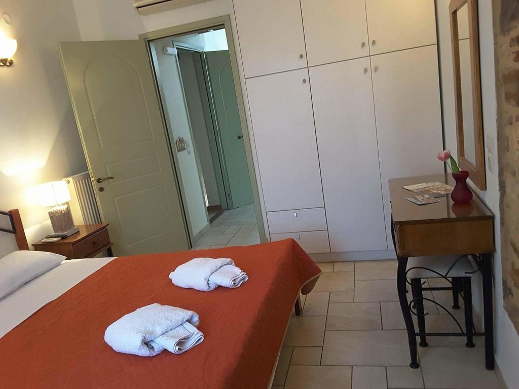 Frourio Apartments Chios Town Luaran gambar