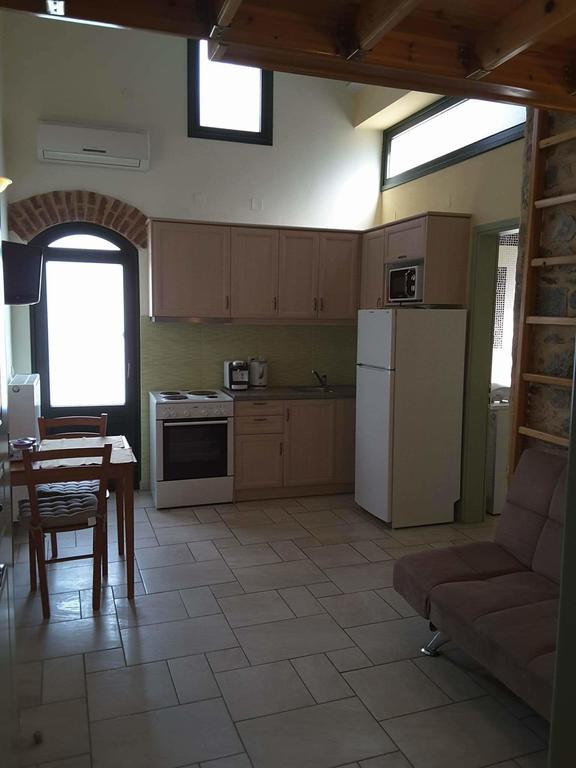 Frourio Apartments Chios Town Luaran gambar